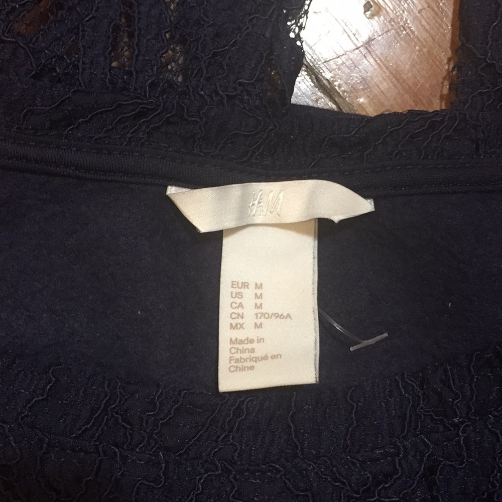 NWOT H&M Navy Blue Lace Long-sleeve Top - Picture 4 of 7